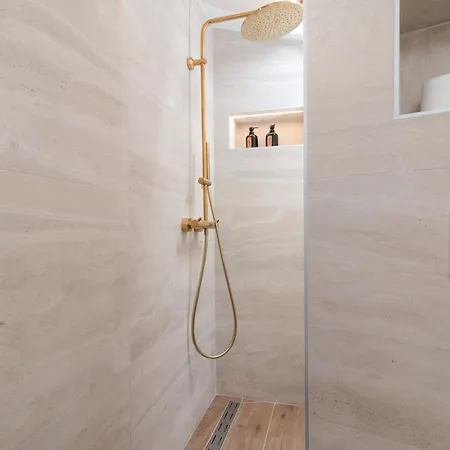 Andreis Luxury Retreat 3* 特罗吉尔