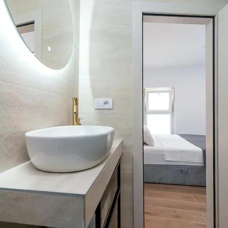 住宿加早餐酒店 Andreis Luxury Retreat 特罗吉尔