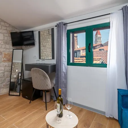 Andreis Luxury Retreat 住宿加早餐酒店