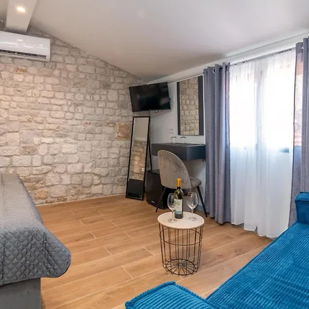 Andreis Luxury Retreat Bed & Breakfast 3*