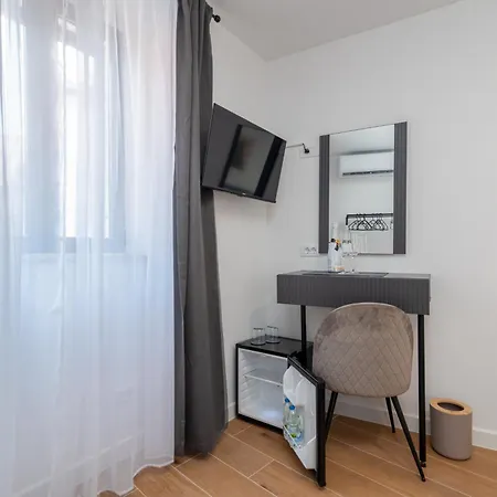 Bed and breakfast Andreis Luxury Retreat
