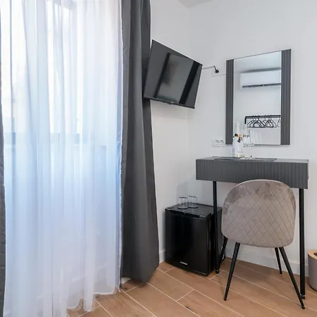 Bed and breakfast Andreis Luxury Retreat 3*