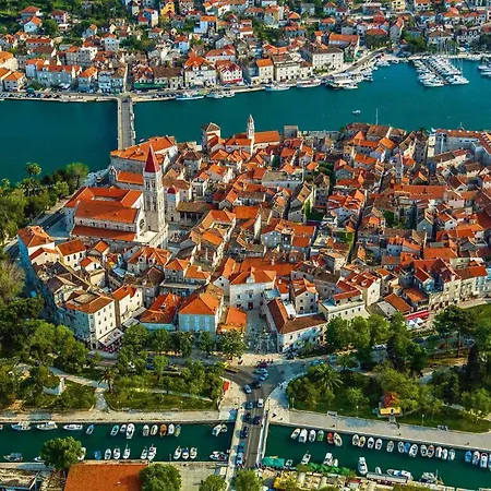 Andreis Luxury Retreat Bed & Breakfast