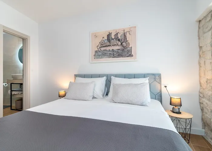 Andreis Luxury Retreat 住宿加早餐酒店 3*