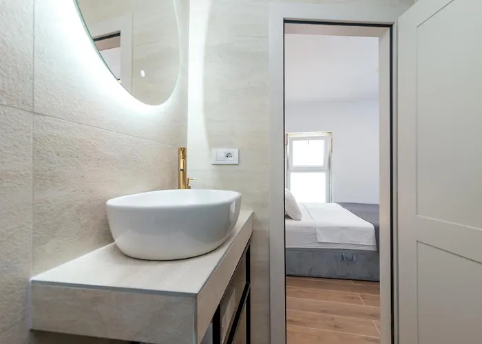 住宿加早餐酒店 Andreis Luxury Retreat 特罗吉尔