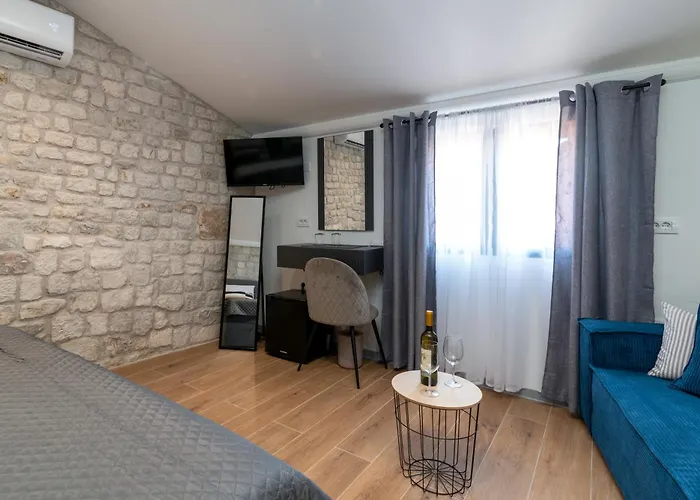 住宿加早餐酒店 Andreis Luxury Retreat