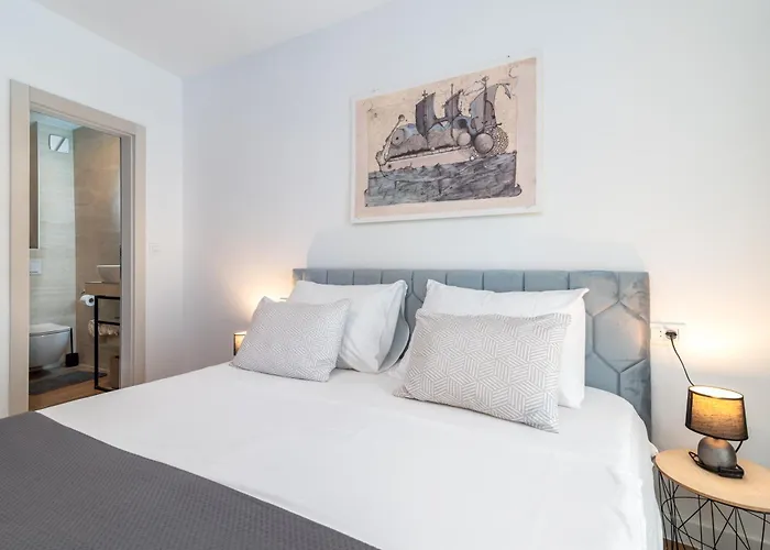 Andreis Luxury Retreat 住宿加早餐酒店 3*