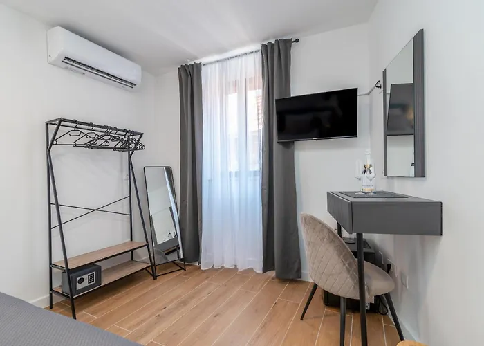 住宿加早餐酒店 Andreis Luxury Retreat