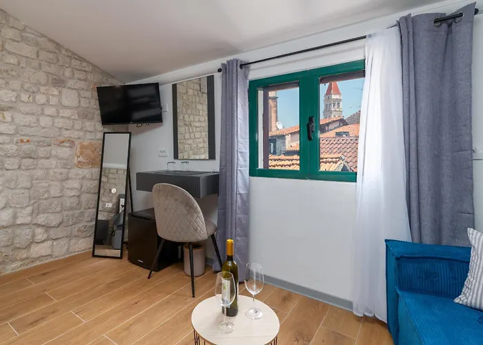 Andreis Luxury Retreat 住宿加早餐酒店